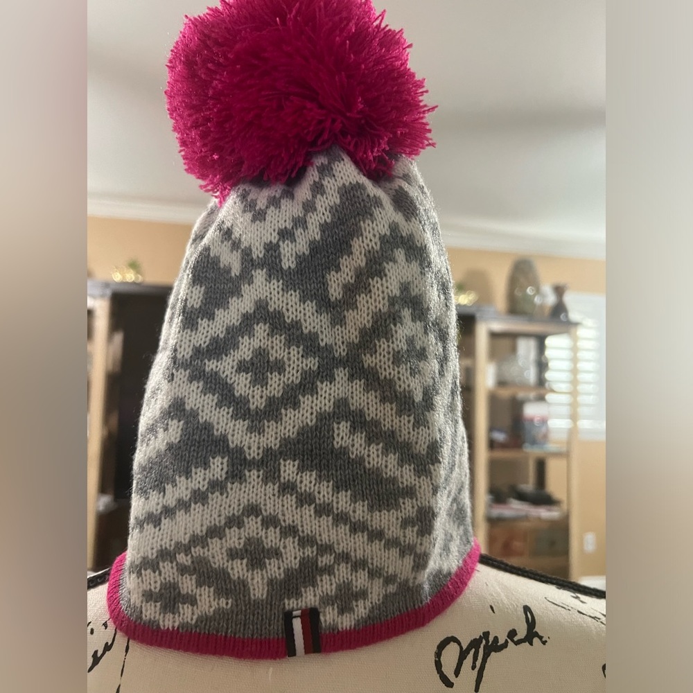 Tommy Hilfiger Pom Pom Hat